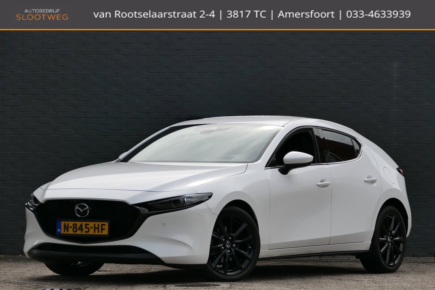 Mazda 3 - 2.0 SkyActiv-X 180 Luxury Origineel NL | NAP | Camera | Leer | Full LED - AutoWereld.nl