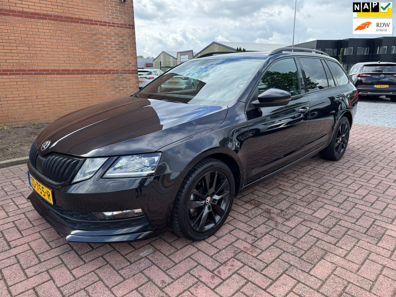 Skoda Octavia Combi - 1.0 TSI Greentech Sport Business 1.0 TSI Greentech Sport Business, Full Led, Apple Carplay - AutoWereld.nl
