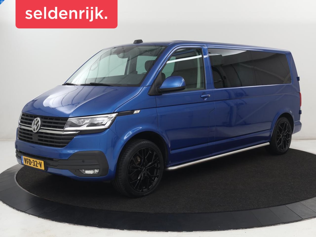 Volkswagen Transporter - 2.0 TDI L2H1 30 DC Highline | Leder/Alcantara | Stoelverwarming | Trekhaak | Carplay | Cam - AutoWereld.nl