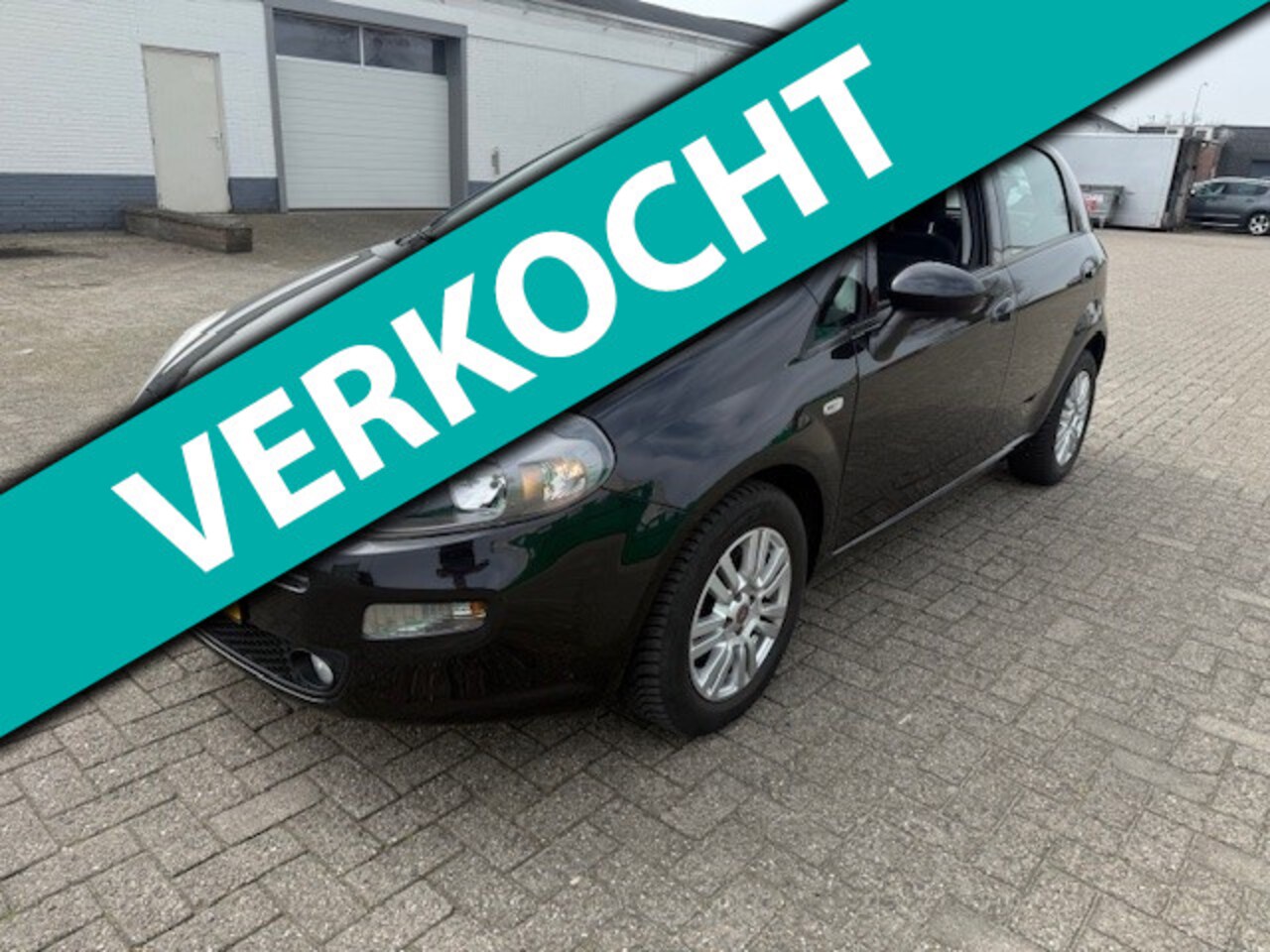 Fiat Punto Evo - 0.9 TwinAir Lounge APK 9-4-2027 - AutoWereld.nl