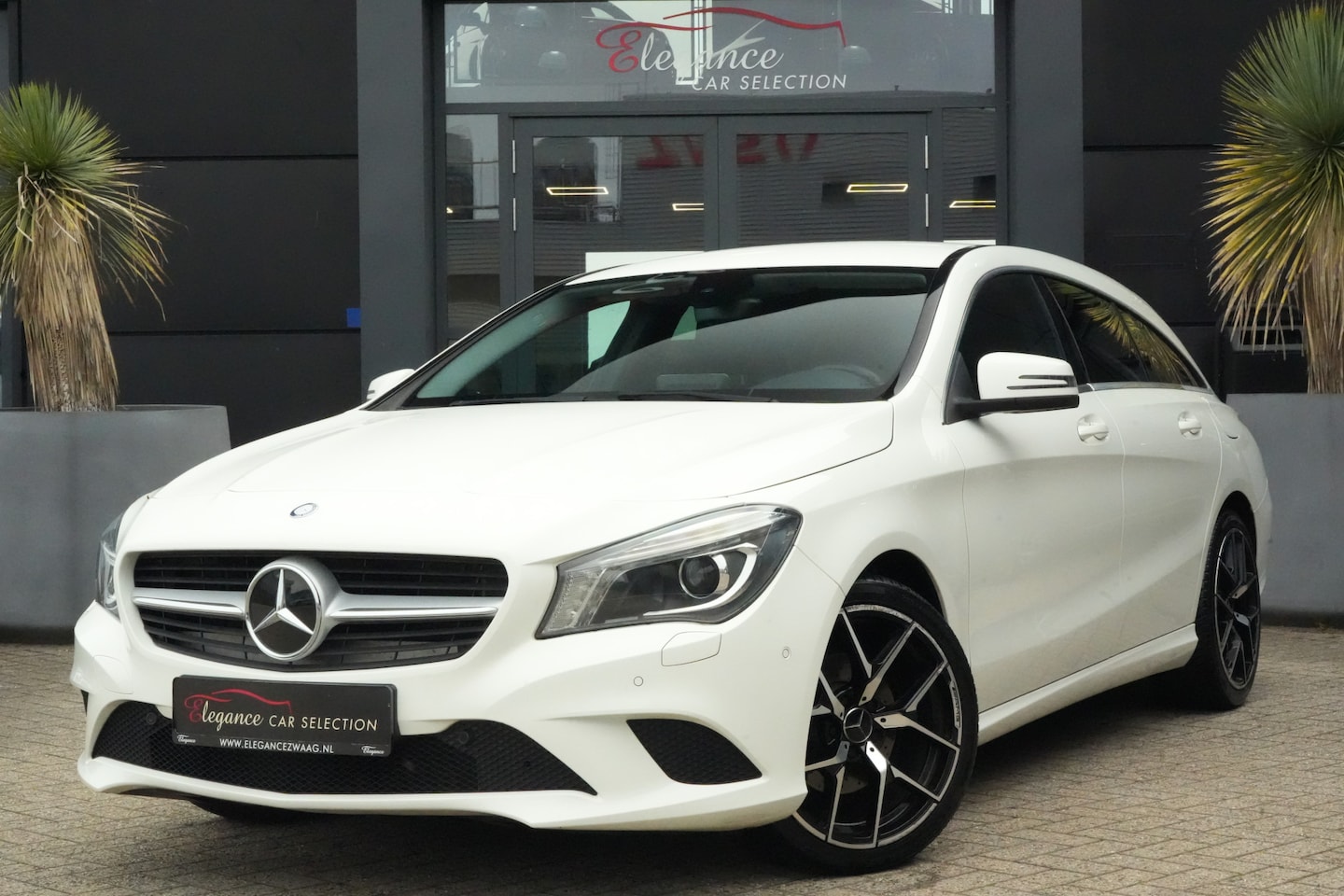 Mercedes-Benz CLA-klasse Shooting Brake - 200 d Lease Edition 136pk Navigatie/Trekhaak/PDC - AutoWereld.nl