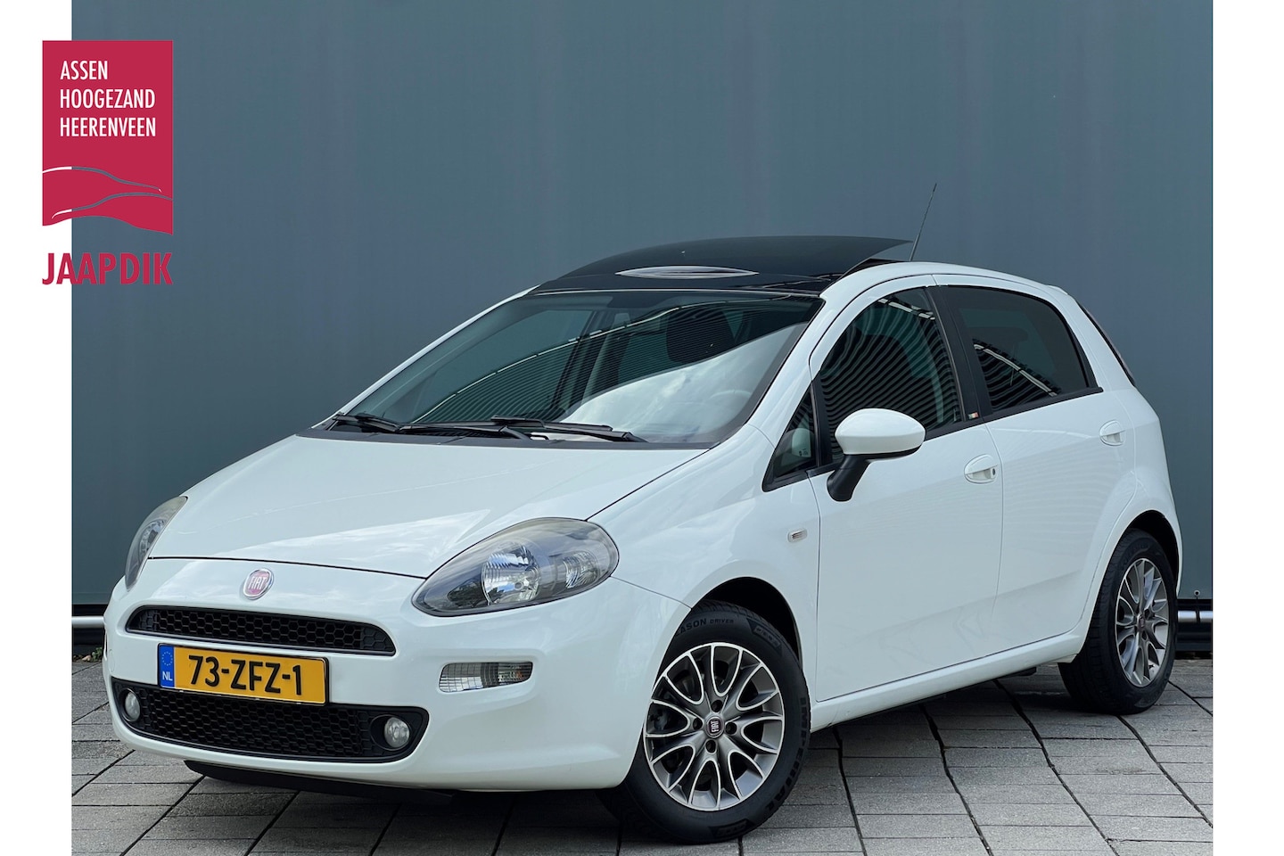 Fiat Punto Evo - BWJ 10-2012 | 0.9 86PK TwinAir Lounge | PANO DAK | CLIMA | NAVI | PDC | DONKER GLAS | CRUI - AutoWereld.nl
