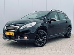 Peugeot 2008 - 1.2 PureTech Urban Cross, Navi, Leder, Climate, Pdc