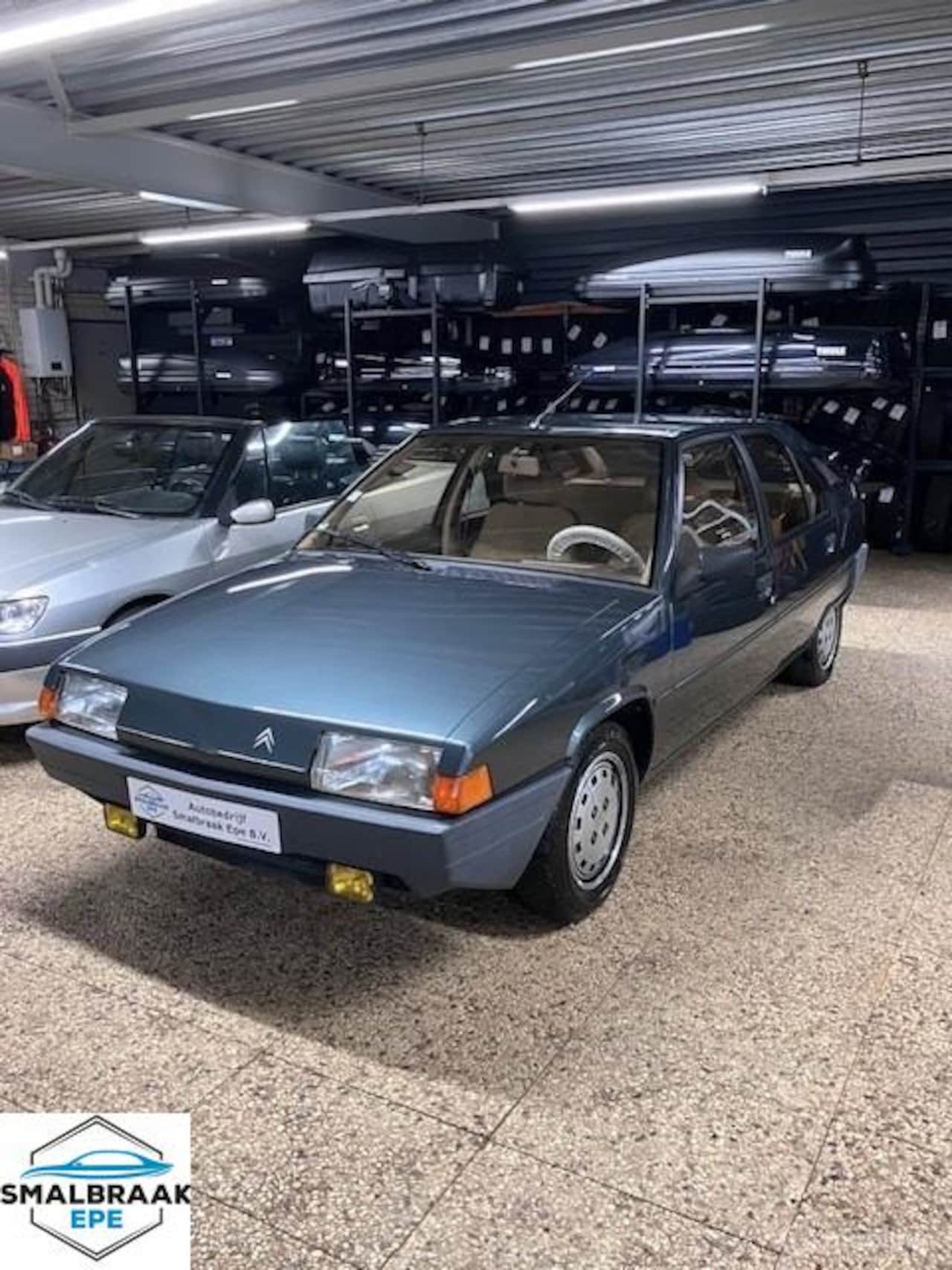 Citroën BX - 1.6 TRS uit de eerste serie 1983 met APK tot 2027 - AutoWereld.nl
