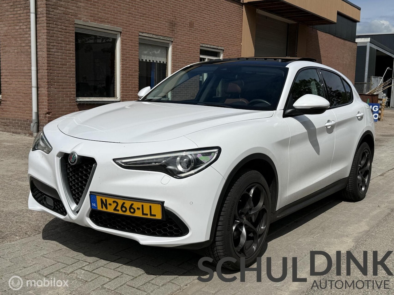 Alfa Romeo Stelvio - 2.0 T AWD Super TREKHAAK|PANORAMADAK - AutoWereld.nl