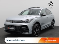 Volkswagen Tiguan - 1.5 eHybrid R-Line Edition 272PK DSG Panoramadak, Trekhaak, Black Style, Navi via Apple Ca