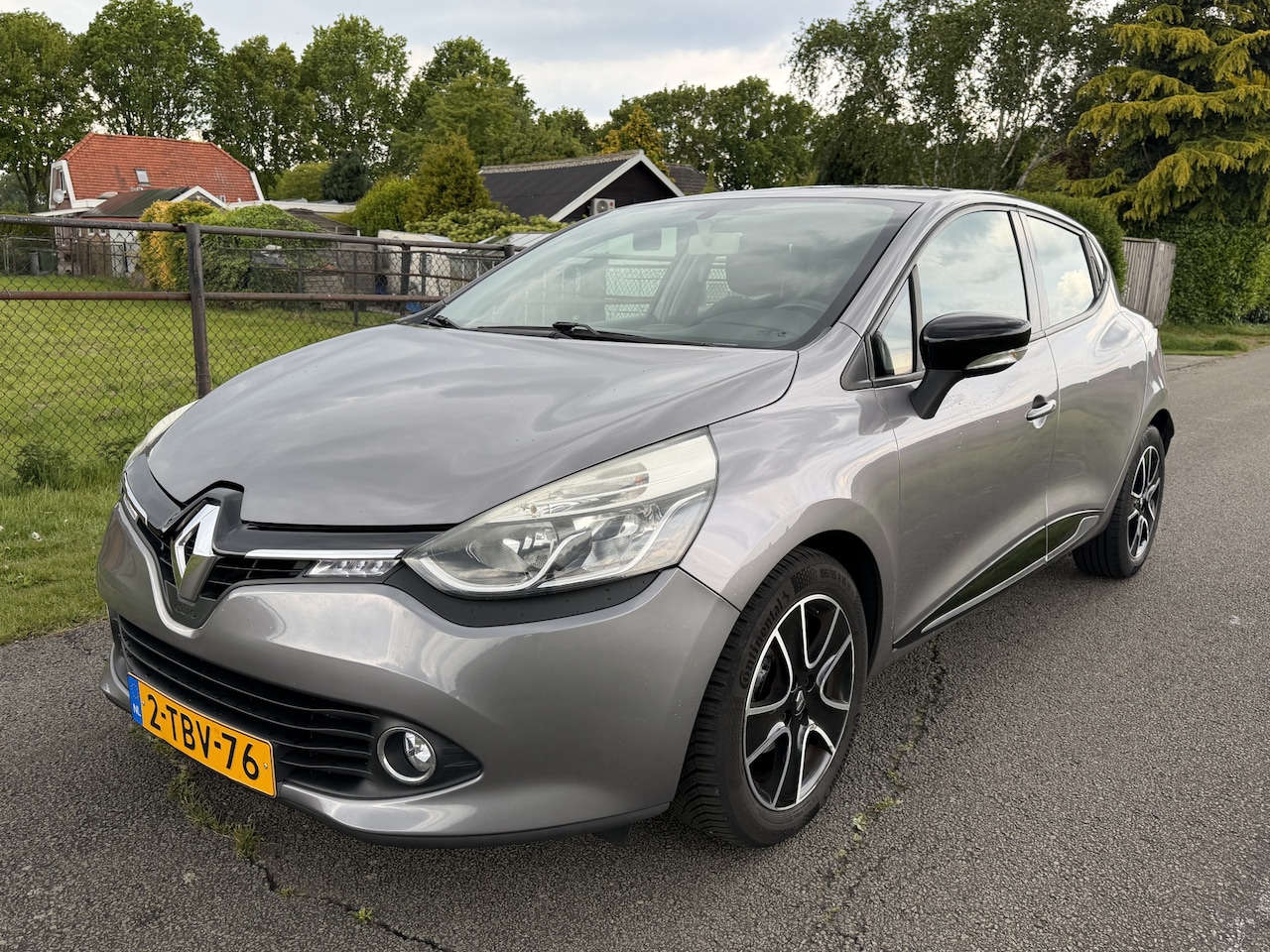Renault Clio - 0.9 TCe Expression Airco/Cruise/LMV - AutoWereld.nl