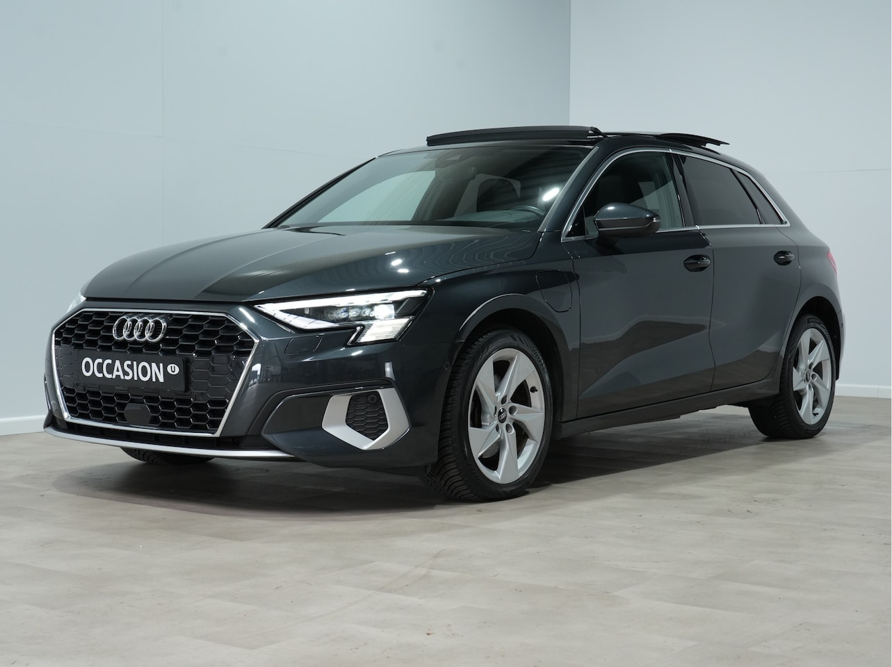 Audi A3 Sportback - 40 TFSI e 204pk PHEV Advanced Ed. / Pano / Matrix-LED / Camera / Stoelverw. 49 - AutoWereld.nl