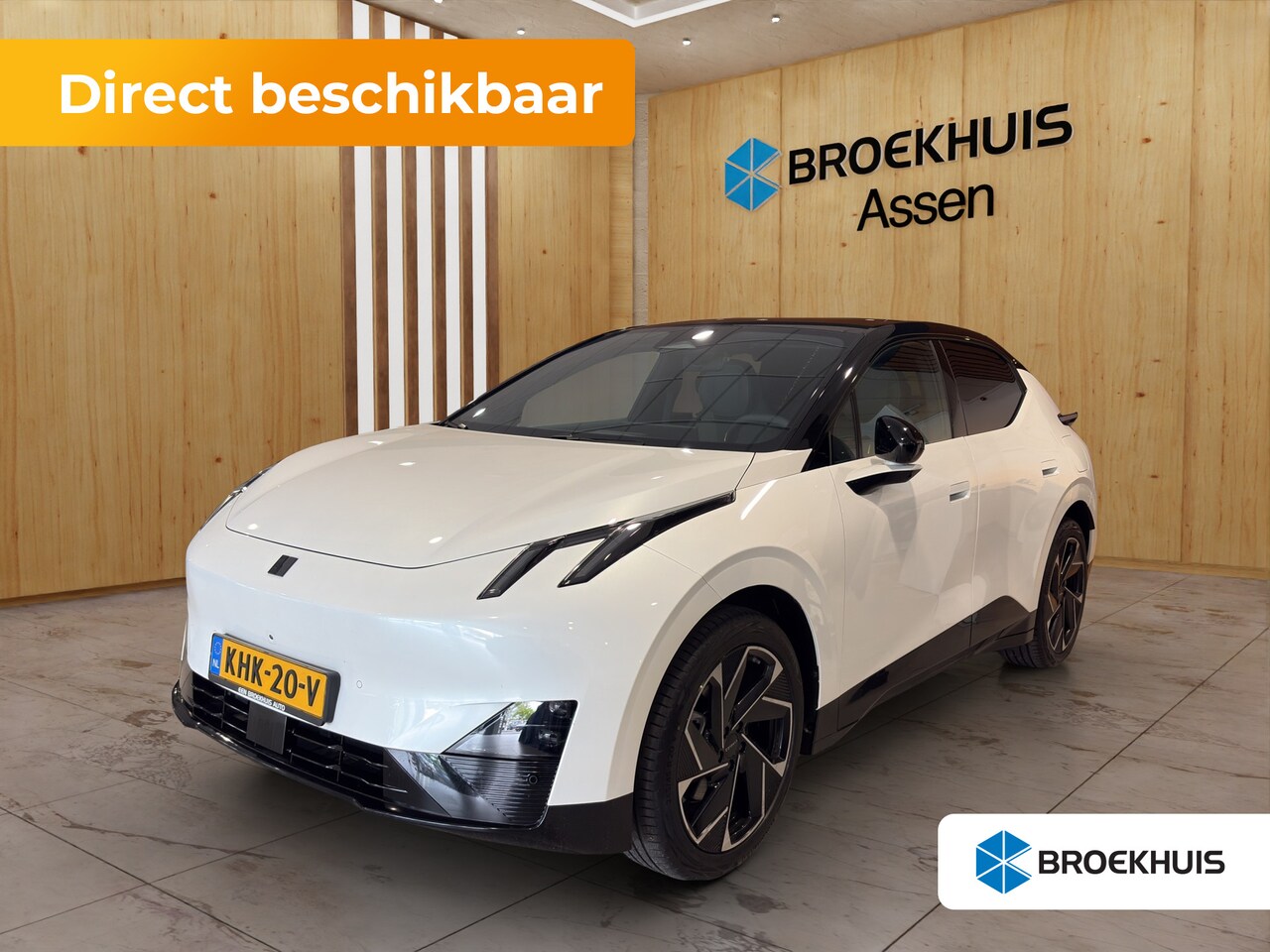 Lynk & Co 02 - More 66 kWh | BLIS | Panoramadak | Carplay | Keyless entry / start | 360 camera | Harman K - AutoWereld.nl