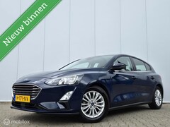 Ford Focus - 1.0 ECOBOOST TITANIUM AUTOMAAT/KEYLESS/CAMERA/LED/STOEL-STUURVERWARMING/CLIMATE