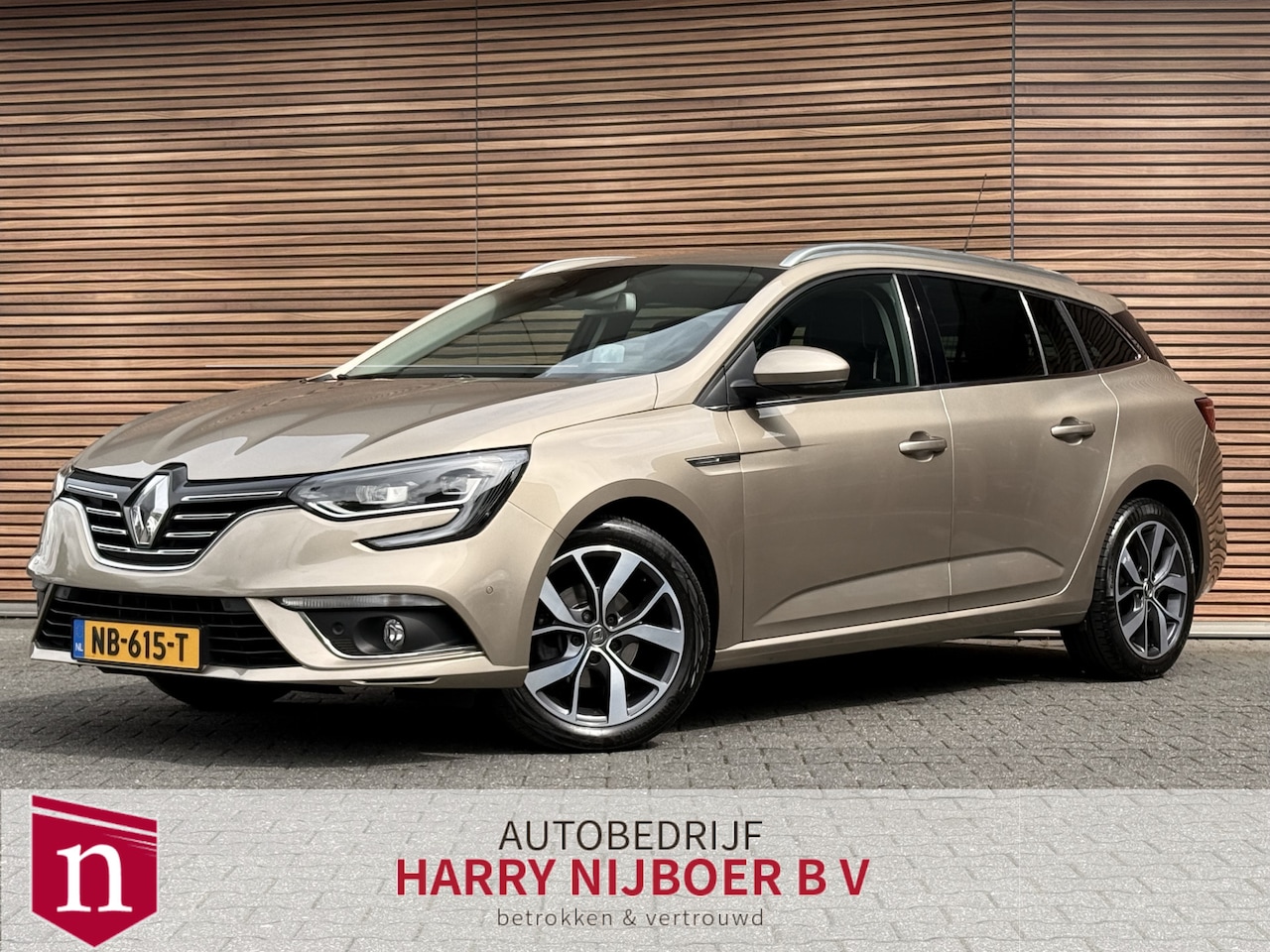 Renault Mégane Estate - 1.2 TCe Bose Navi / Trekhaak / Dealer onderhouden / Lm Velgen / Led / Dodehoek - AutoWereld.nl