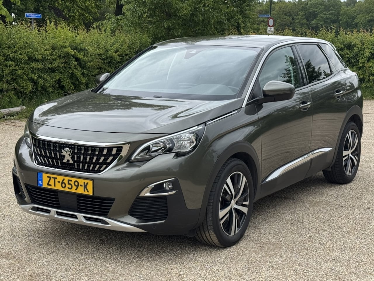 Peugeot 3008 - 1.2 PureTech 130pk BlueLease Executive *NAVI/CAMERA - AutoWereld.nl