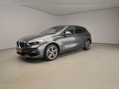 BMW 1-serie - 5-deurs 116i | LED | Navigatie | Sportstoelen | Clima | DAB | Hifi speakers | Alu 17 inch