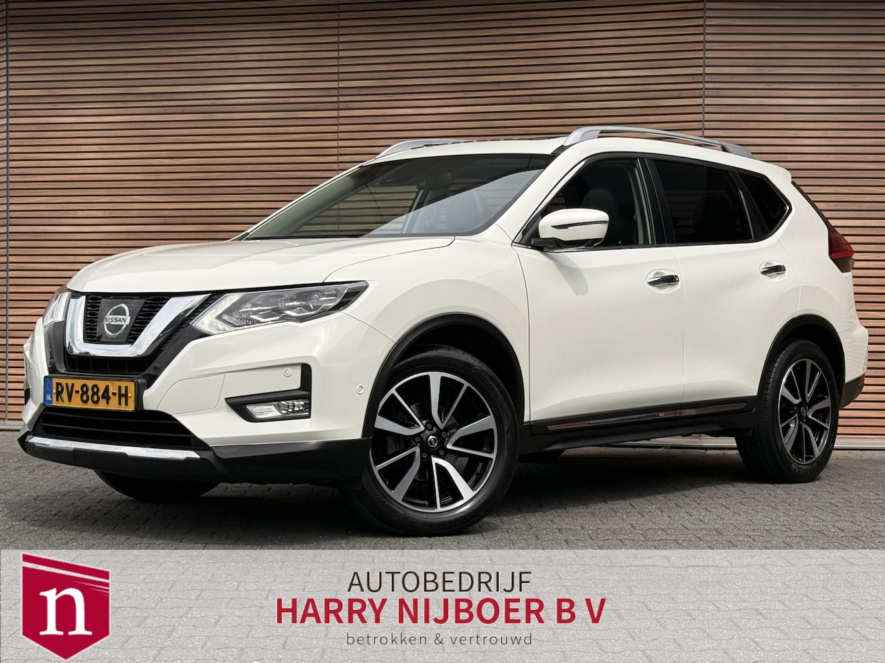 Nissan X-Trail - 1.6 DIG-T Tekna Schuifdak / 360* Camera / Navi / Trekhaak / Nette auto! - AutoWereld.nl