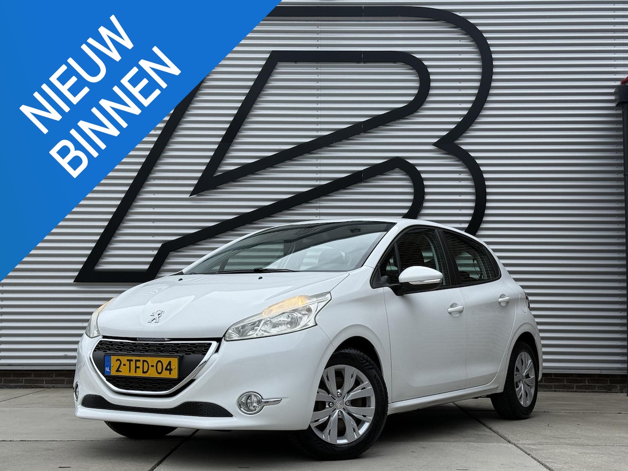 Peugeot 208 - 1.2 VTi Envy 1e Eigenaar|Navi|D-riem vv in 2026|Airco|Cruise|PDC|N.A.P|APK tot 01-2027 - AutoWereld.nl