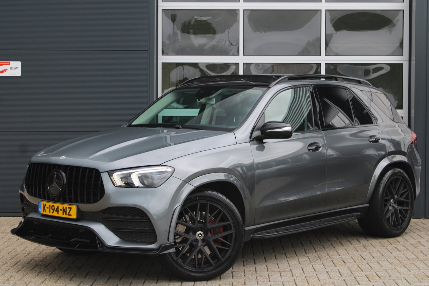 Mercedes-Benz GLE-Klasse - 450 4MATIC AMG | Pano | Burmester | 360 | Luchtvering - AutoWereld.nl
