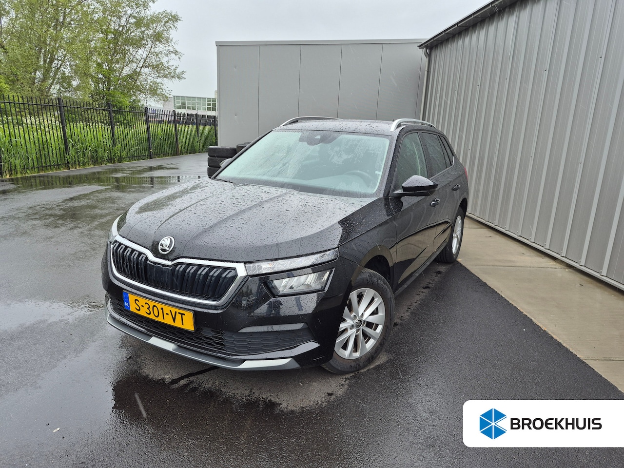 Skoda Kamiq - 1.0 TSI Ambition 110 PK | Parkeersensoren achter | Apple carplay Android auto | Climate co - AutoWereld.nl