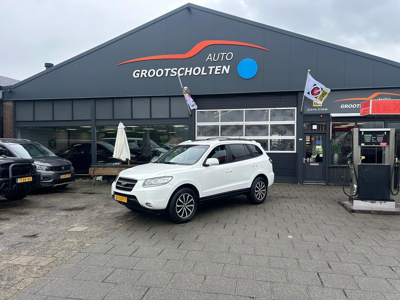 Hyundai Santa Fe - 2.7 2WD 7-ST Dynamic inruiler !! - AutoWereld.nl