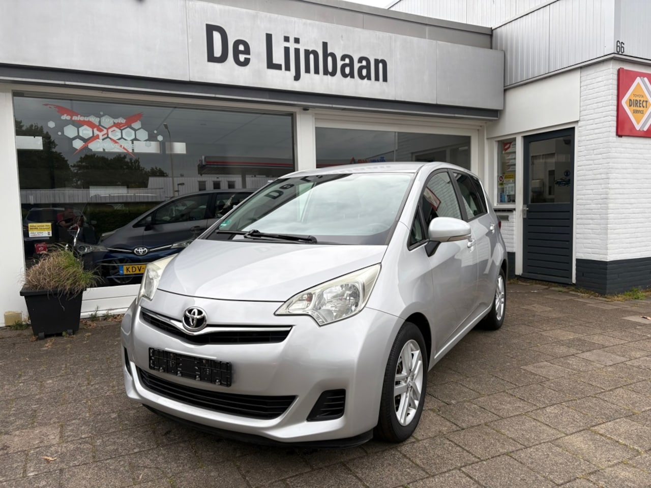 Toyota Verso S - 1.3 VVT-i Aspiration 1.3 VVT-i Aspiration - AutoWereld.nl