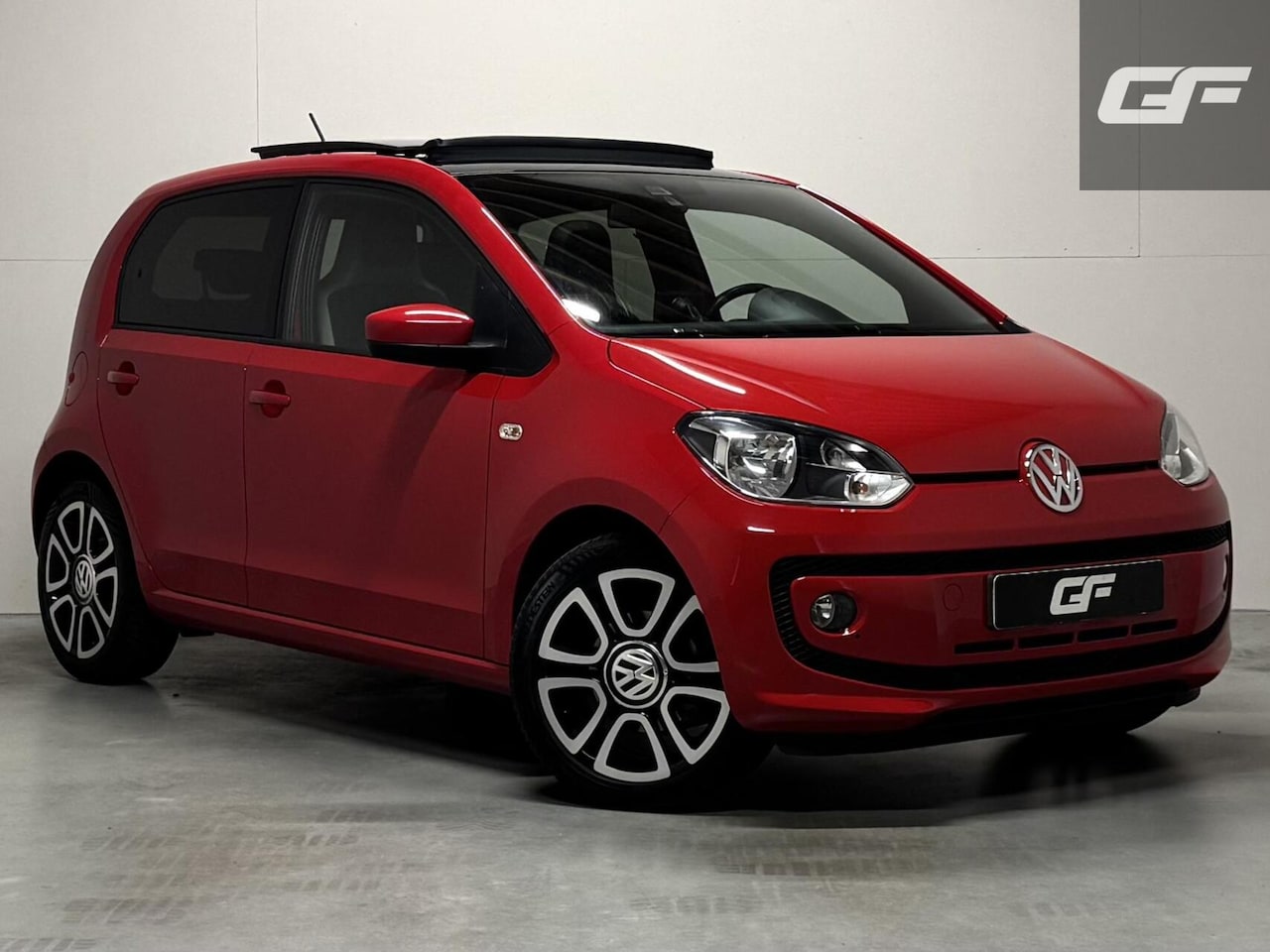 Volkswagen Up! - 1.0 high up! Pano Fender Cruise Navi PDC NAP - AutoWereld.nl