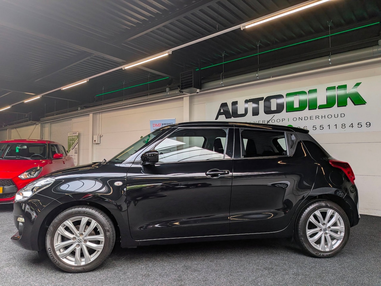 Suzuki Swift - 1.2 Business Edition | Navigatie | Carplay - AutoWereld.nl