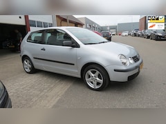 Volkswagen Polo - 1.4-16V