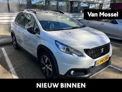 Peugeot 2008 - 1.2 PureTech Allure | Trekhaak | Navigatie | Cruise control | Climate Control | Lichtmetal