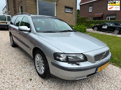 Volvo V70 - 2.4 T Geartr. 7-persoons Nwe Distributie&APK