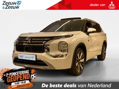 Mitsubishi Outlander - 2.4 PHEV | INSTYLE + | DIRECT LEVERBAAR| ZWART DAK | PRIJS INCL €7.500, - VOORRAAD KORTING