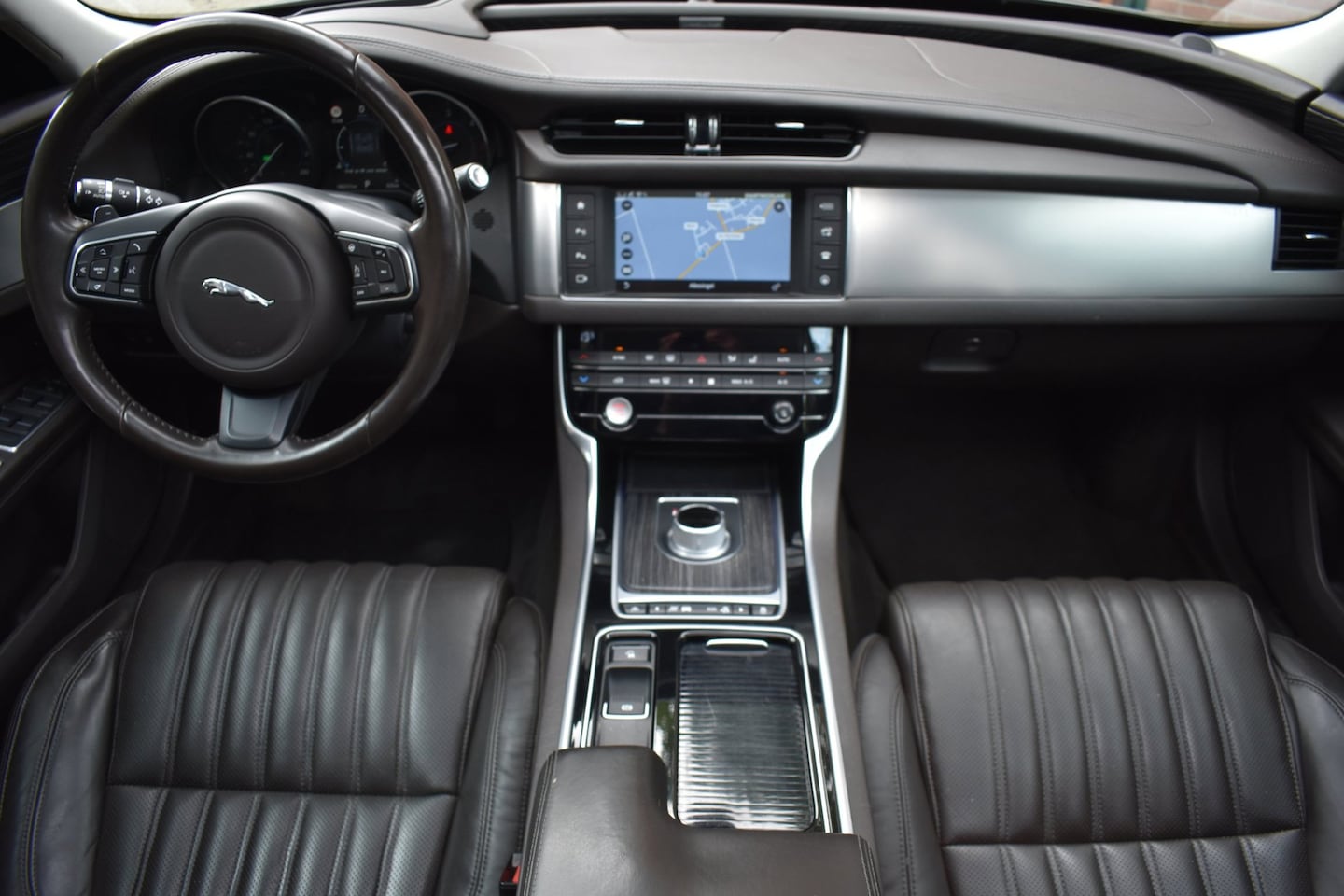 Jaguar XF Portfolio - 3.0d '16 Pano Leder Clima Navi Cruise Inruil mogelijk - AutoWereld.nl