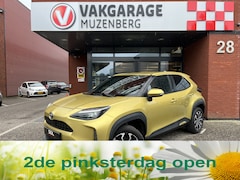 Toyota Yaris Cross - 1.5 Hybrid First Edition // ADAPT. CRUISE // LED // KEYLESS // CAMERA // NAVI+CARPLAY //