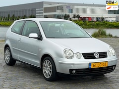 Volkswagen Polo - 1.4-16V Sportline APK AIRCO CRUISE
