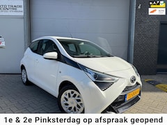 Toyota Aygo - 1.0 VVT-i x-play [Facelift | Carplay | Camera | Airco | Dealer OH]