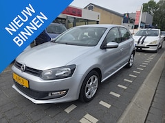 Volkswagen Polo - 1.2 Easyline 5 deurs, airco, navigatie, stoelverwarming, sportvelgen