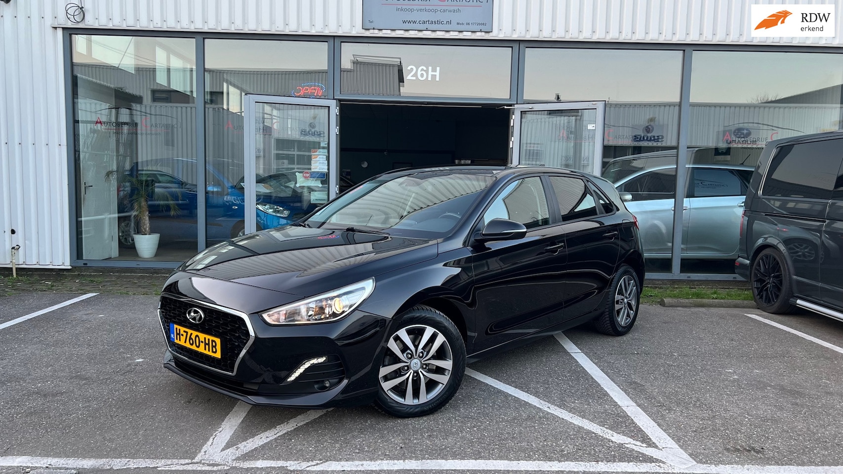 Hyundai i30 - 1.4 T-GDI Comfort AUTOMAAT | NAVI | CLIMA | CRUISE | STOEL/STUUR VERWARM. | CAMERA | PDC | - AutoWereld.nl
