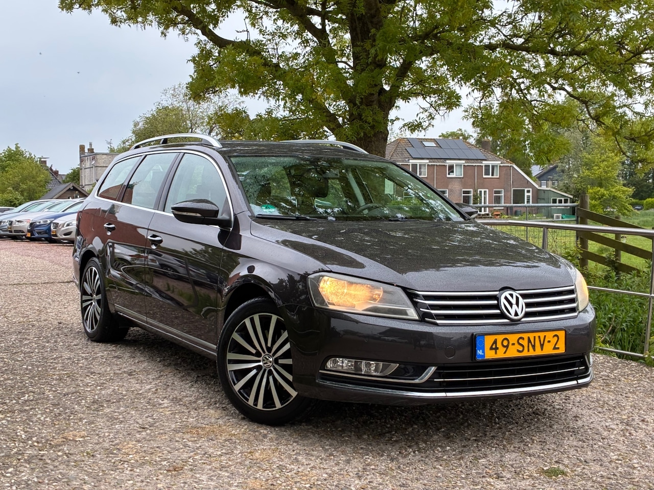 Volkswagen Passat Variant - 1.6 TDI Highline BlueMotion | Cruise + Clima + Navi € 3.975,-!!! - AutoWereld.nl