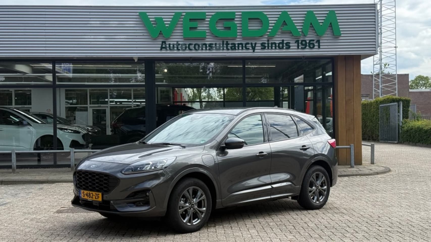 Ford Kuga - 2.5 PHEV ST-LINE X / Trekhaak+Winter pack - AutoWereld.nl