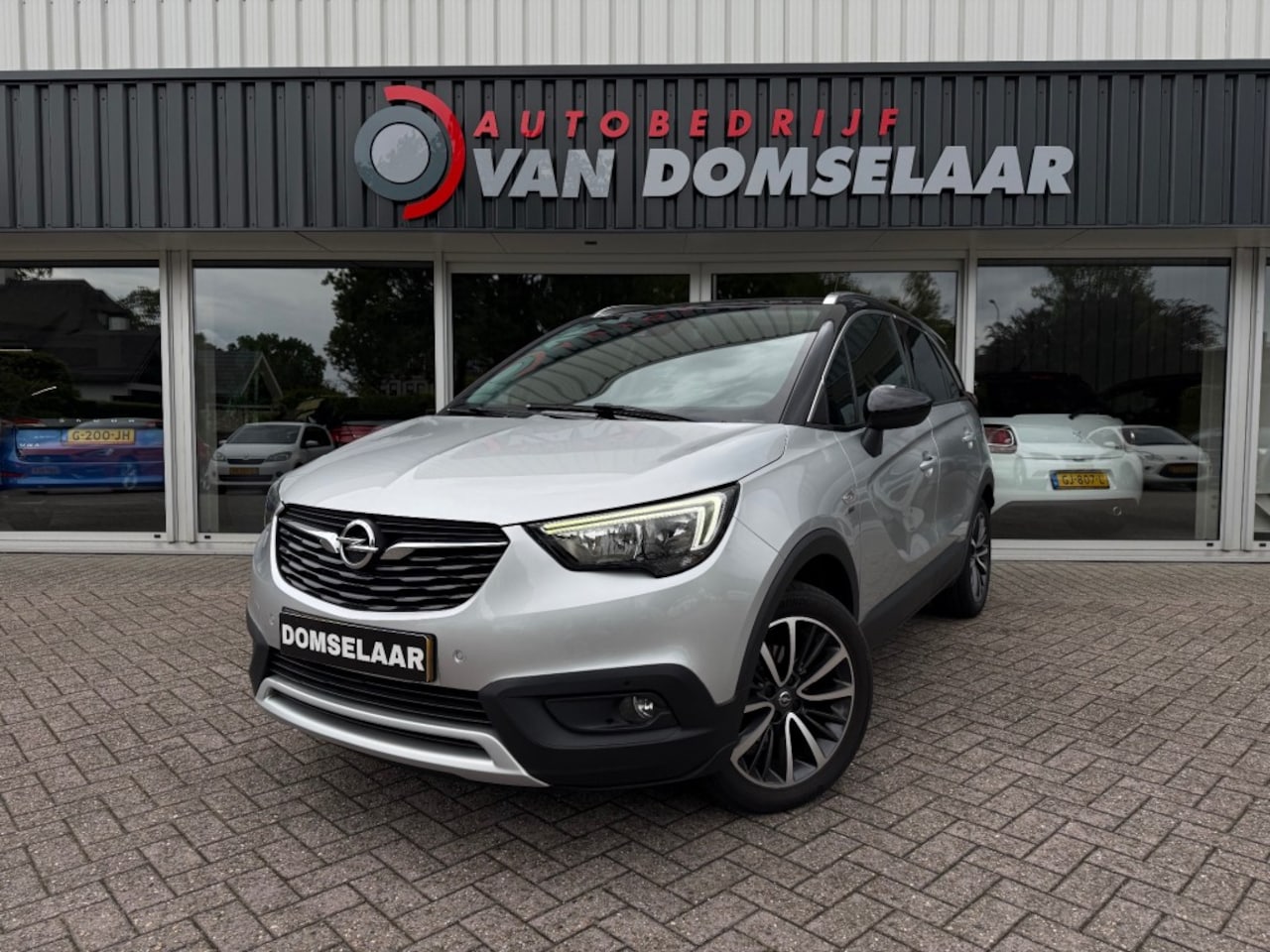 Opel Crossland X - 1.2 Turbo Innovation - Navi Trekh. Camera Stoelverw. Apple Carplay Android Auto - AutoWereld.nl