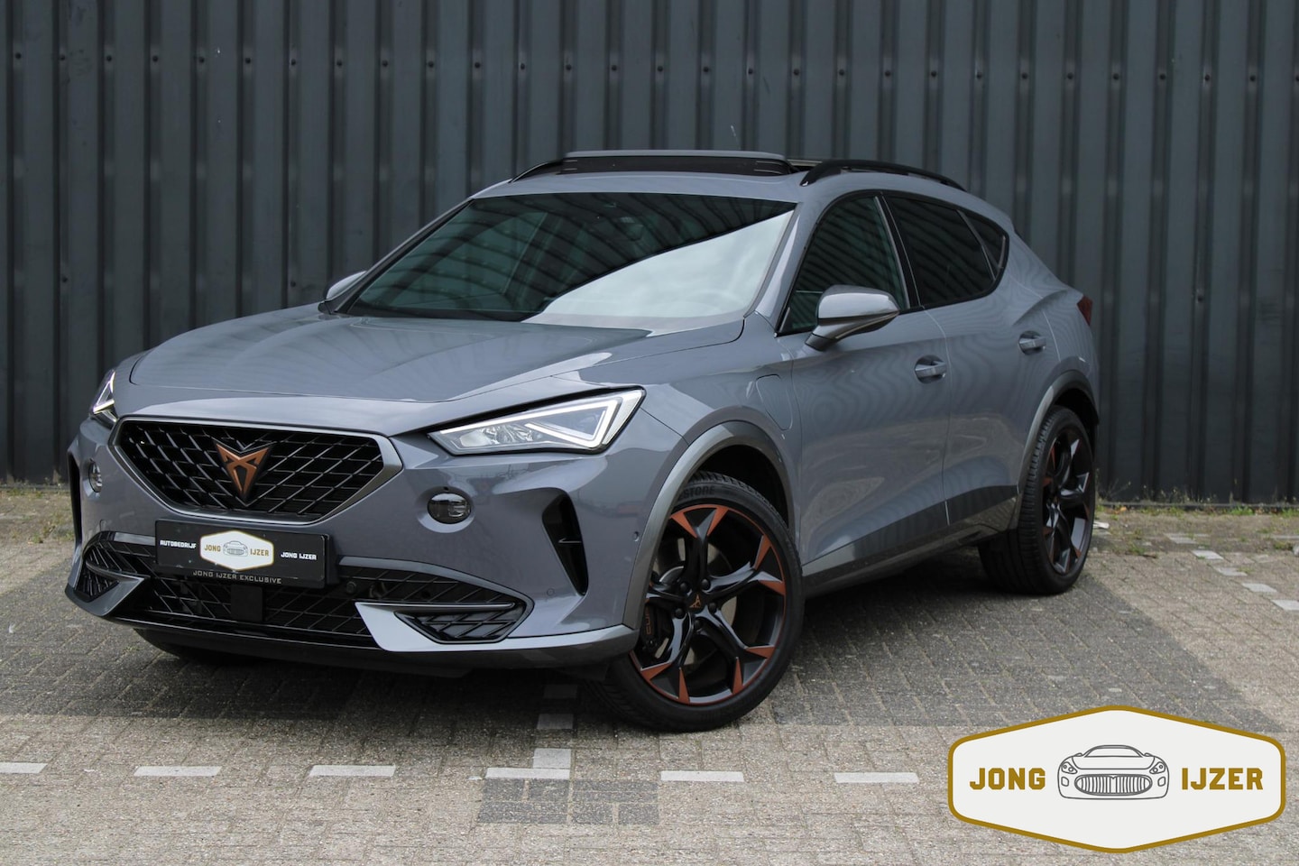 CUPRA Formentor - 1.4 e-Hybrid VZ Copper PANO SFEER CAMERA - AutoWereld.nl