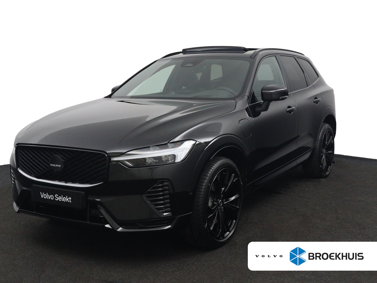 Volvo XC60 - 2.0 T8 Plug-in hybrid AWD Ultra Black Edition Exec | Bowers&Wilkins | Luchtvering | Snel R - AutoWereld.nl