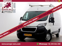Peugeot Boxer - 335 2.2 BlueHDi 120pk L2H2 Premium Airco/Navi/Inrichting 12-2020