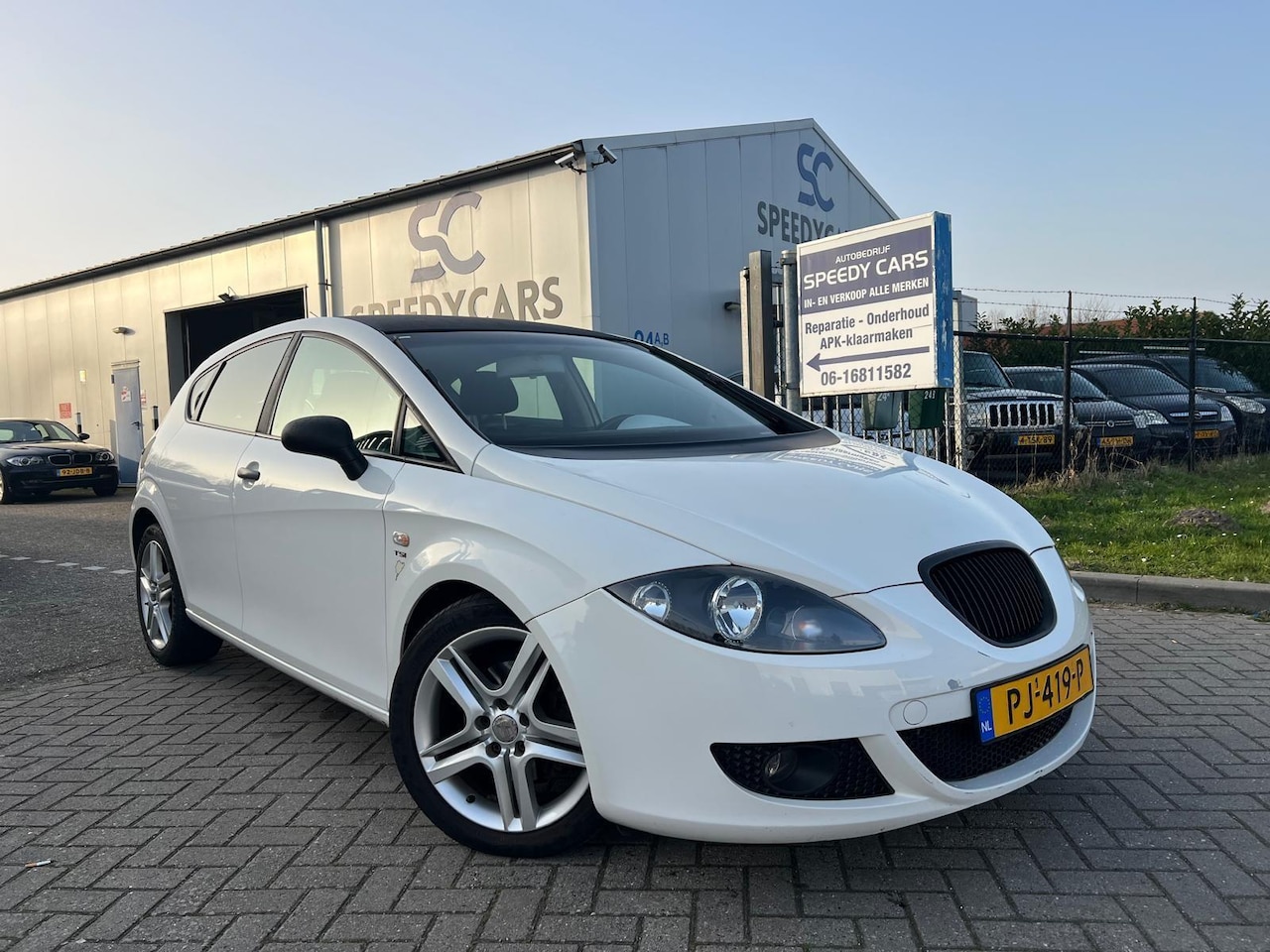 SEAT Leon - 1.4 TSI Sport-up Motorschade - AutoWereld.nl