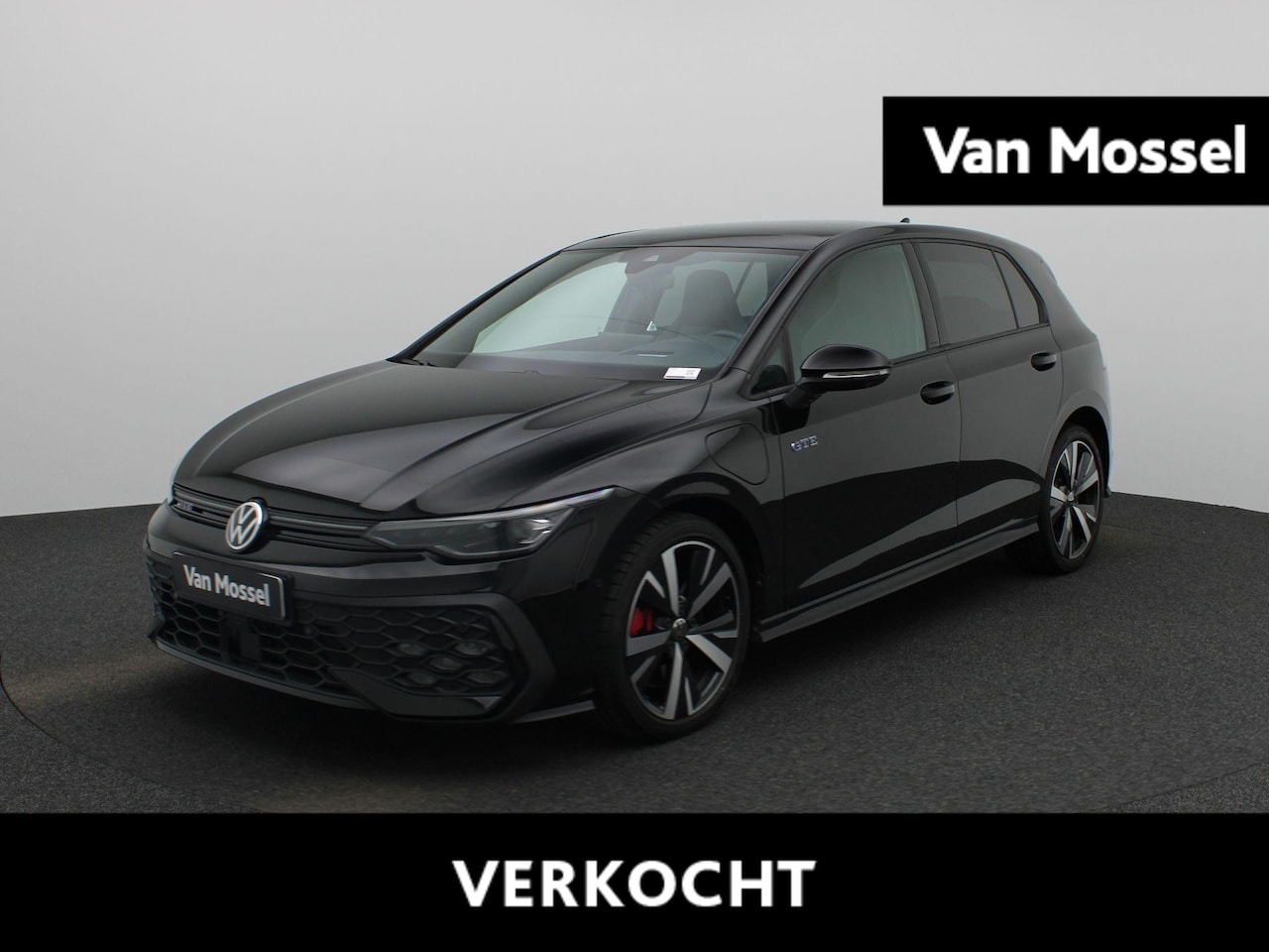 Volkswagen Golf - 1.5 eHybrid GTE 272 PK | Automaat | Plug-In | Panorama Dak | Volledig Leder | Sport Pakket - AutoWereld.nl