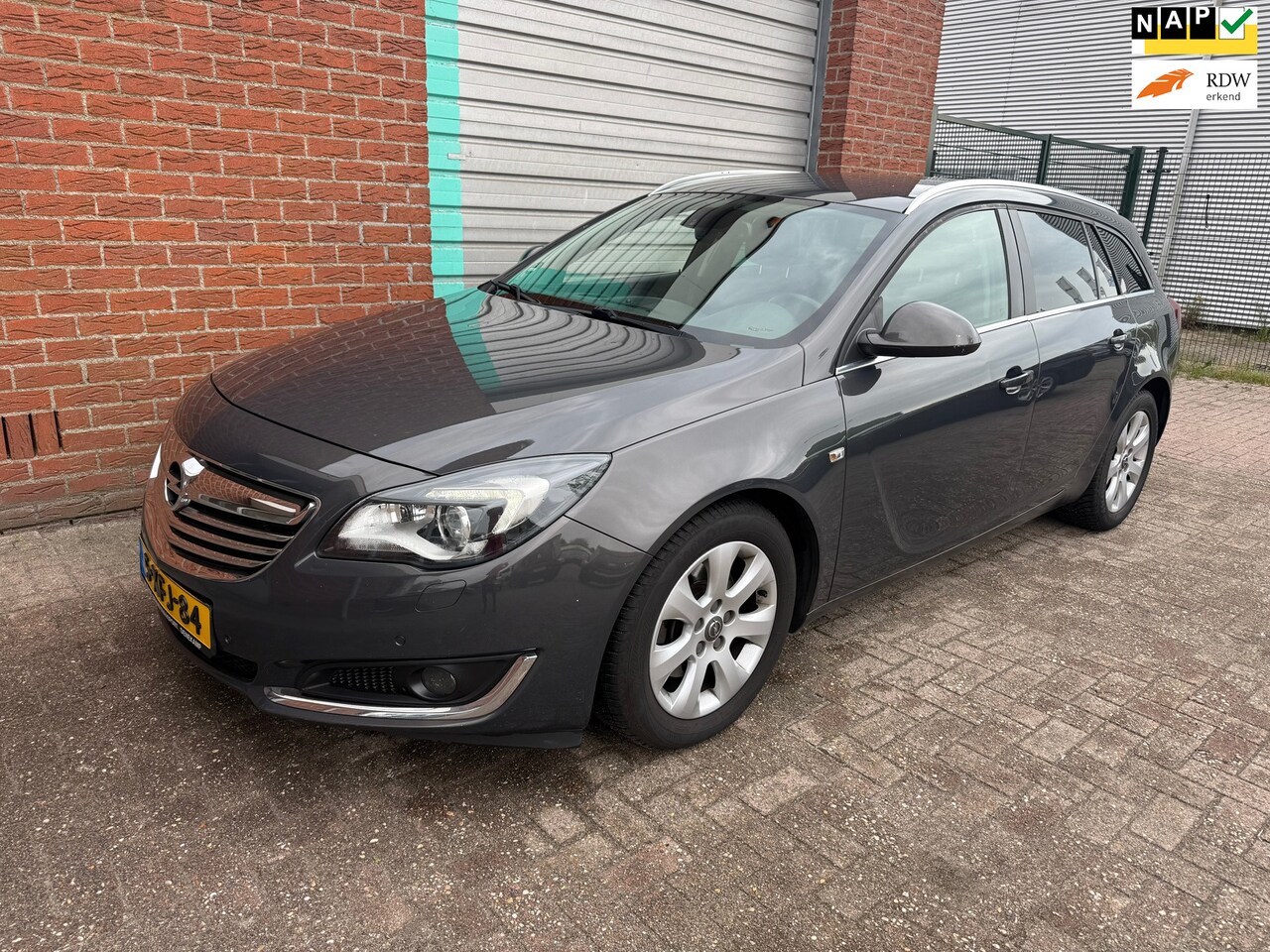 Opel Insignia Sports Tourer - 2.0 CDTI EcoFLEX Business+ Bj:2014 NAP! - AutoWereld.nl