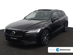 Volvo V60 - T6 Plug-in hybrid AWD Ultra Dark | Panoramadak | Adaptieve LED | Trekhaak | Harman/Kardon
