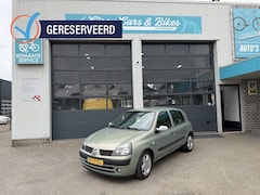 Renault Clio - 1.6-16V Privilège