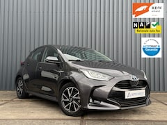 Toyota Yaris - 1.5 Hybrid Dynamic 116 pk Trekhaak, Nederlands, LED
