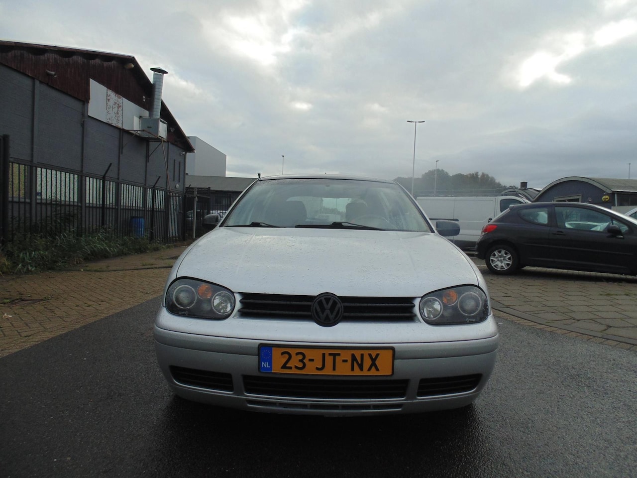 Volkswagen Golf - 1.6-16V 2002 met airco navi - AutoWereld.nl