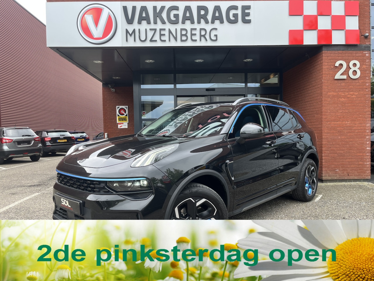 Lynk & Co 01 - 1.5 // INFINITY SOUND // SCHUIF-KANTELDAK // NAVI+CARPLAY // ELEK. ACHTERKLEP // ADAPTIVE - AutoWereld.nl
