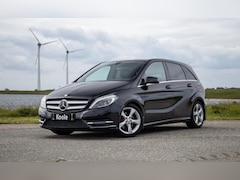 Mercedes-Benz B-klasse - 180 Ambition AUTOMAAT / CRUISE CONTROLE / NAVI / TREKHAAK / LEER